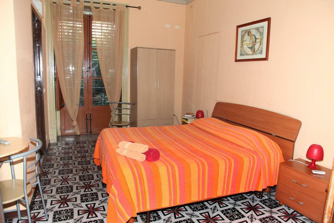 Bed & Breakfast Stazione 2*
